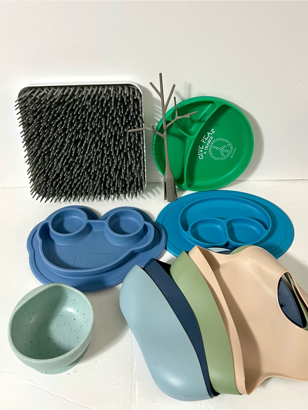 Kids Divided Silicone Plate Set in Green, Blue, Beige- Ezpzfun